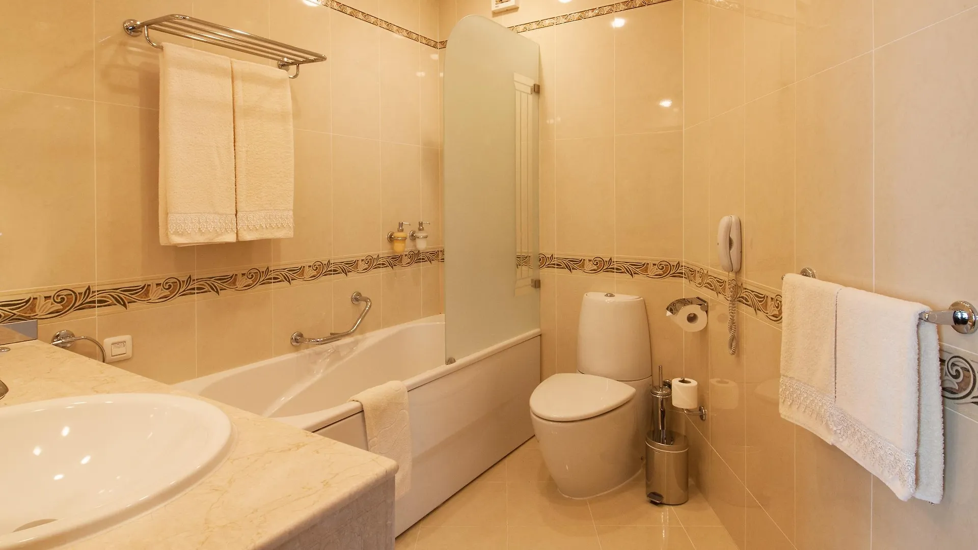 *****  Grand Hotel London Varna Bulgaria
