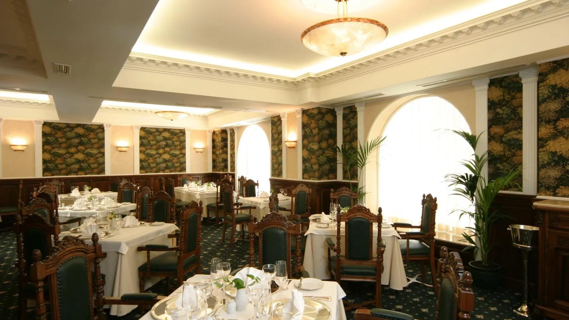 וארנה Grand Hotel London בולגריה