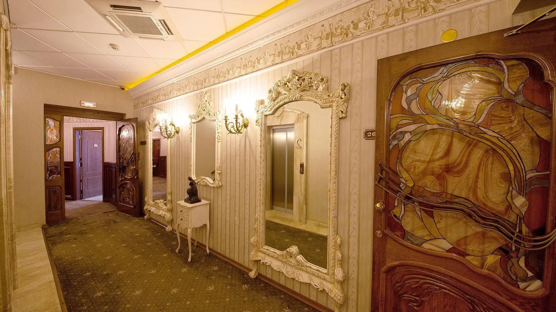 Grand Hotel London Varna 5*,  Bulgaria