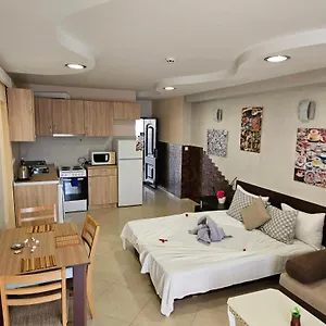 Paralax Hotel